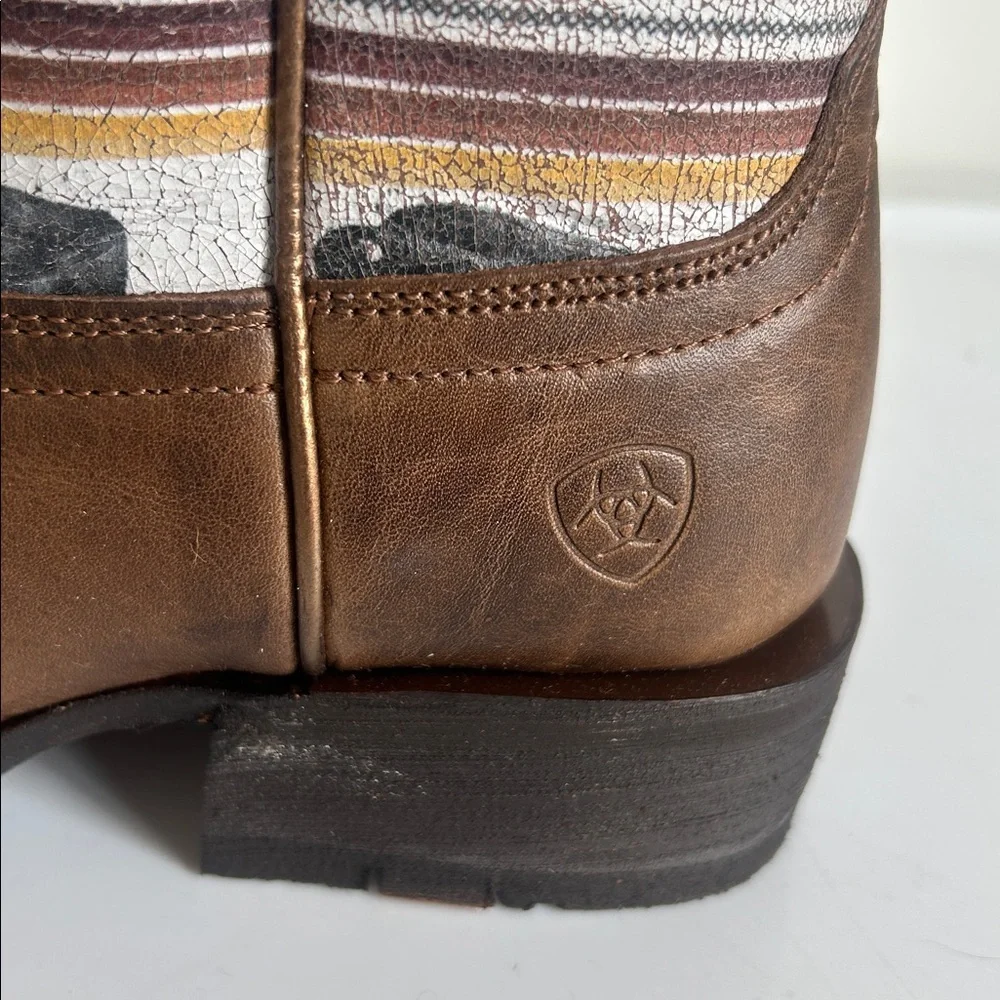 Ariat Women’s CIRCUIT SAVANNA BUFFALO PRINT WESTERN COWGIRL BOOTS SQUARE TOE - Picture 8 of 12
